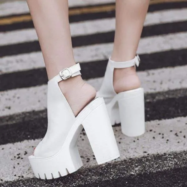 Stunning Slingback Heels