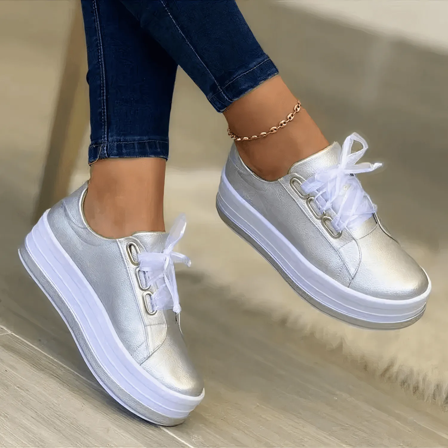 Women's Retro Sneakers: Classic Style, Modern Comfort
